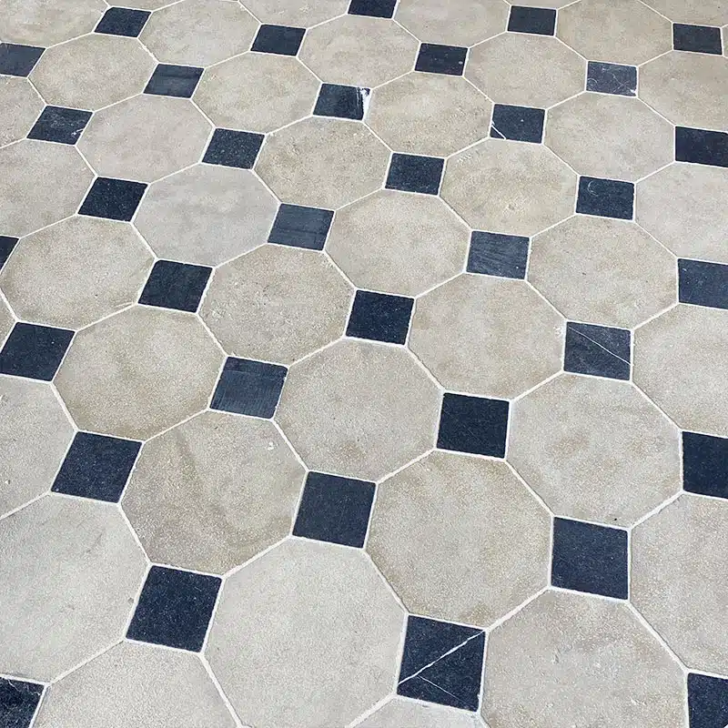 Dallage Patrimoine beige et bleue à cabochon