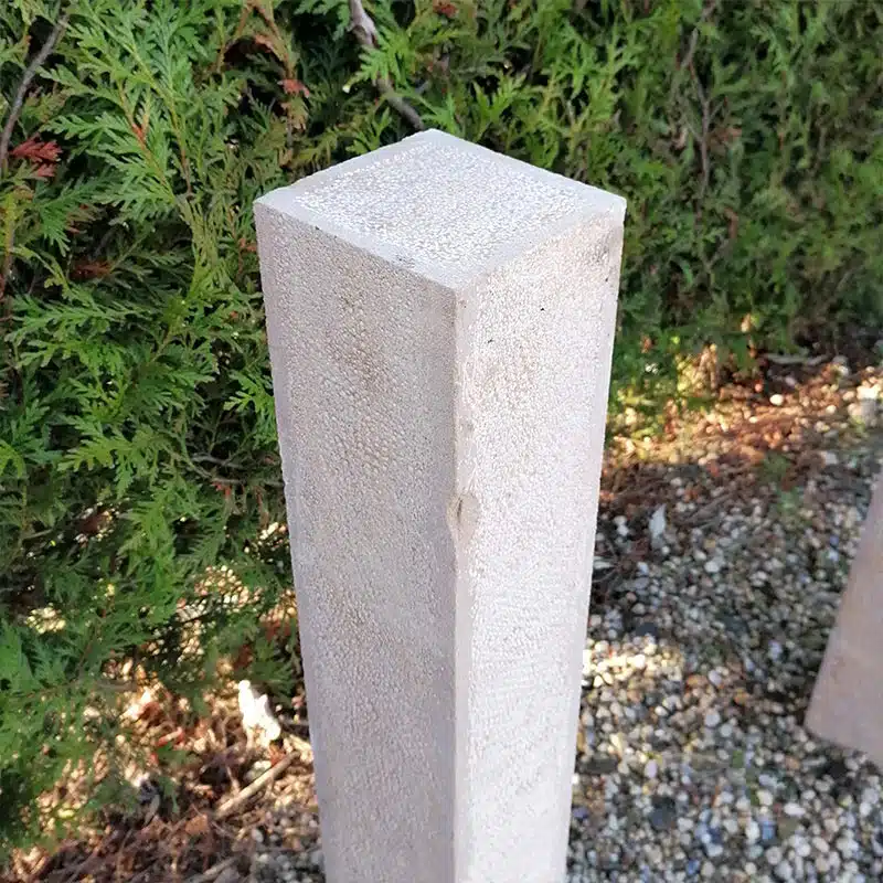Piquet en pierre naturelle Mera beige finition bouchardée