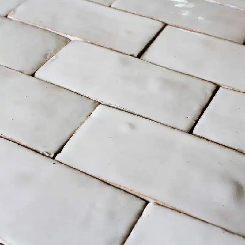 Pose décalé du Bejmat blanc