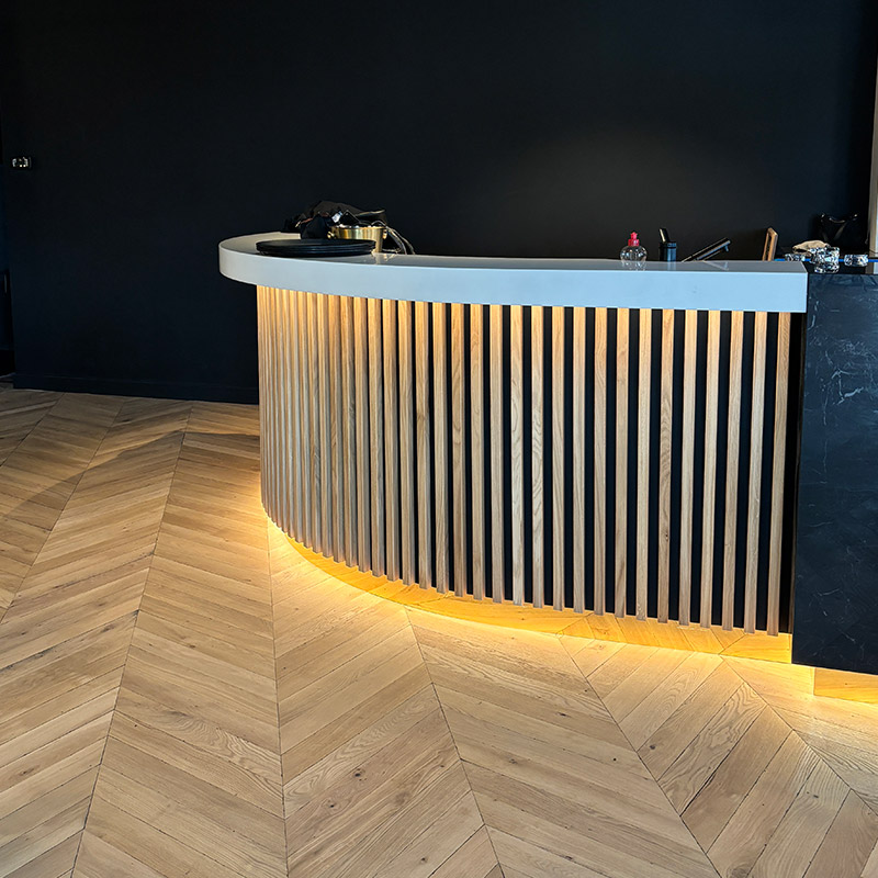 Bar avec notre parquet point de Hongrie opera