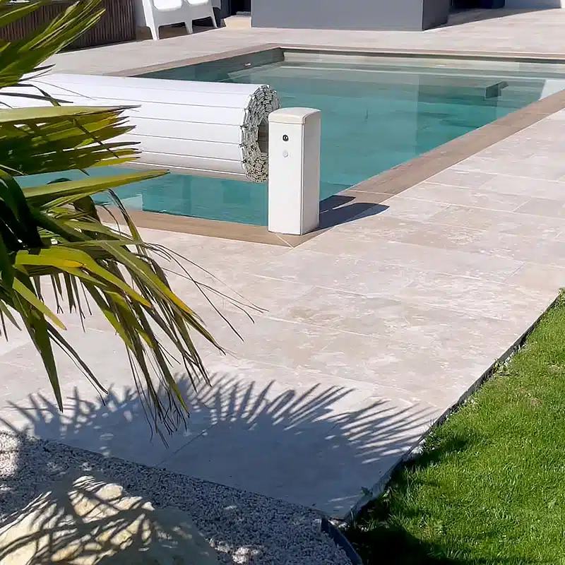 Petite pièce en dallage mera beige