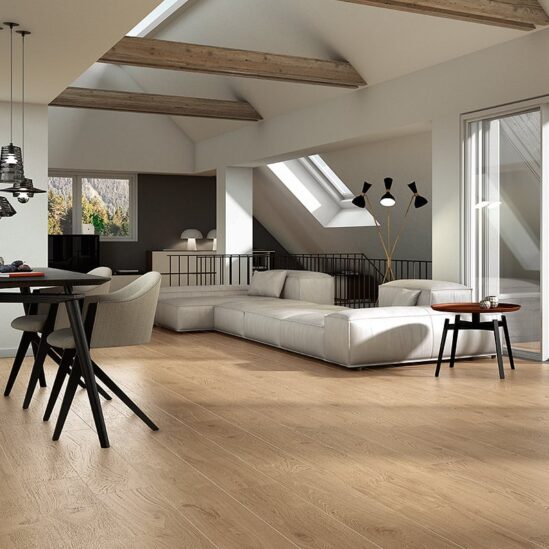 Artwood Honey en intérieur dans un salon